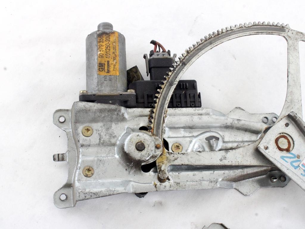 MEHANIZEM DVIGA SPREDNJIH STEKEL  OEM N. 15333 SISTEMA ALZACRISTALLO PORTA ANTERIORE ELETTR ORIGINAL REZERVNI DEL OPEL ZAFIRA A T98 (1999 - 2005) DIESEL LETNIK 2002