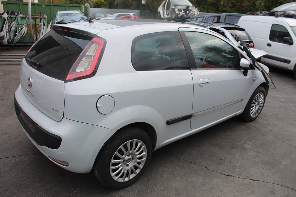 FIAT PUNTO EVO 1.3 D 66KW 5M 3P (2009) RICAMBI IN MAGAZZINO