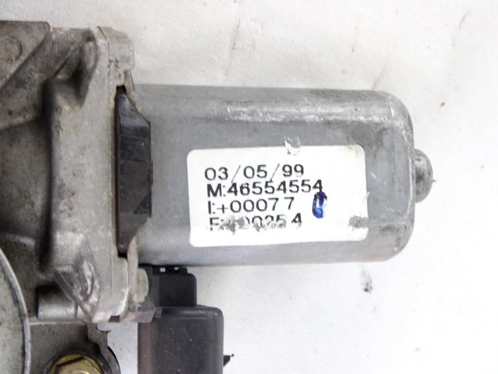 MEHANIZEM DVIGA SPREDNJIH STEKEL  OEM N. 5568 SISTEMA ALZACRISTALLO PORTA ANTERIORE ELETTRI ORIGINAL REZERVNI DEL FIAT BRAVO 182 R (1998 - 2001) BENZINA LETNIK 1998