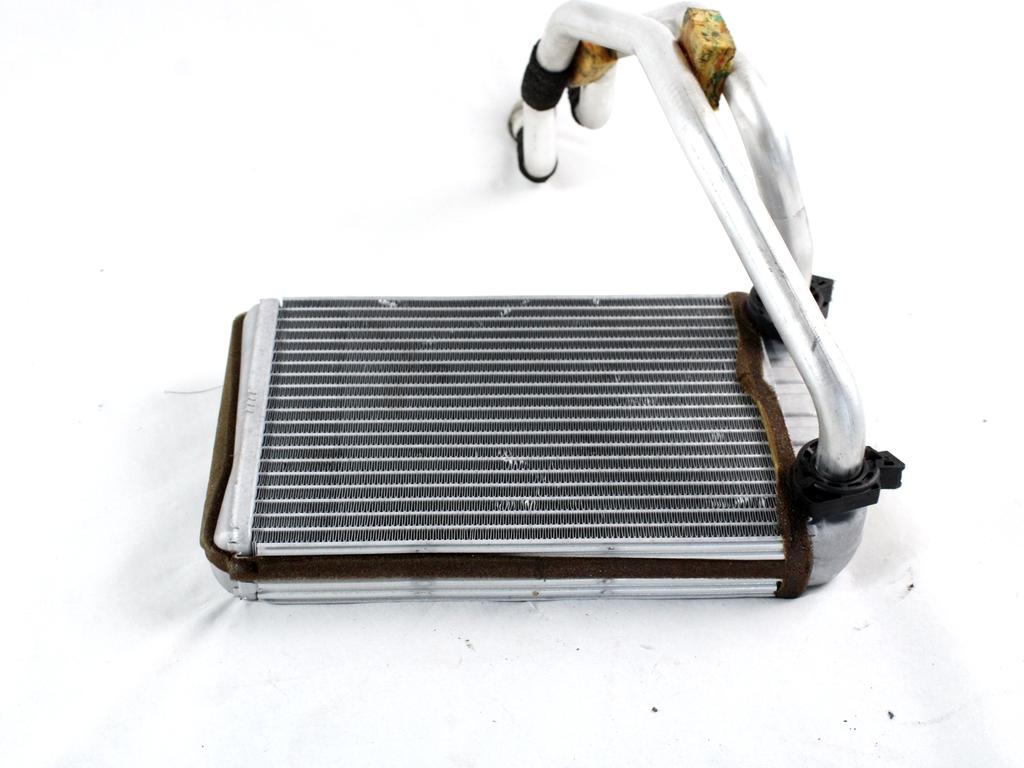 GRELEC RADIATORJA OEM N. 13287939 ORIGINAL REZERVNI DEL OPEL ASTRA J P10 5P/3P/SW (2010 - 2015) DIESEL LETNIK 2011