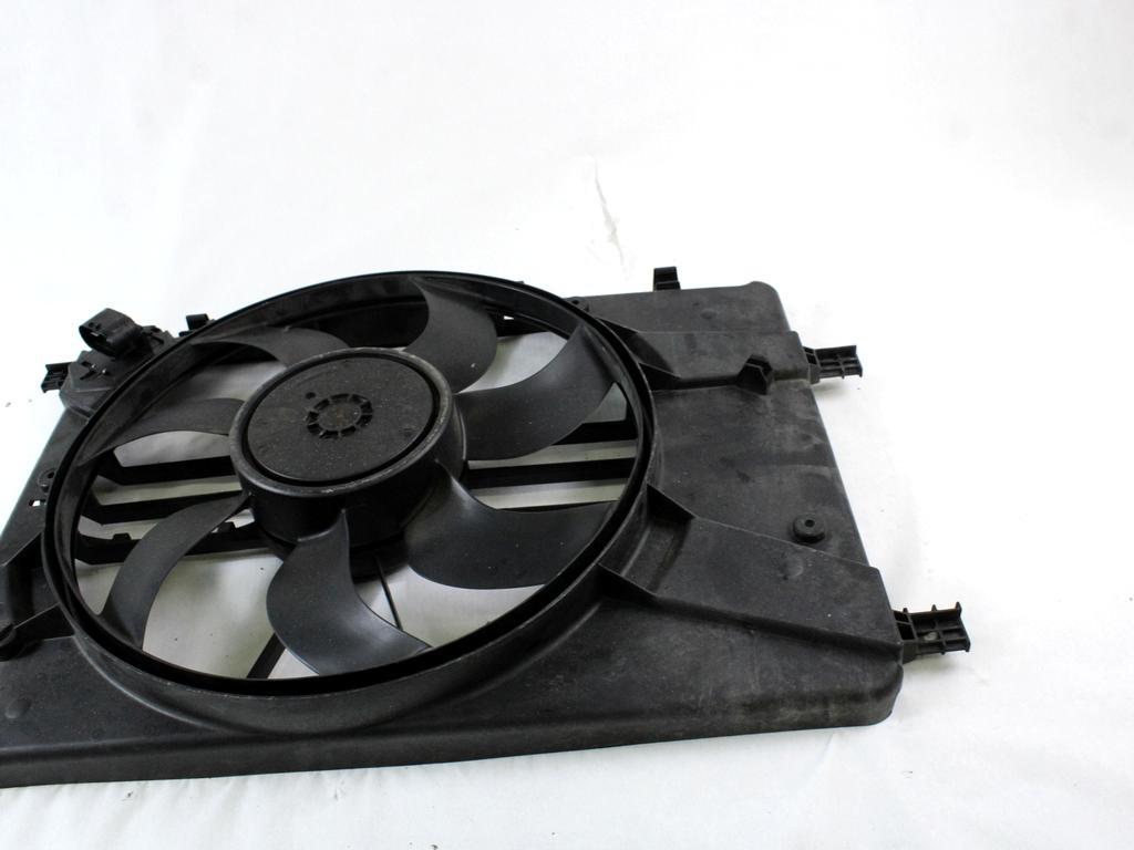 VENTILATOR HLADILNIKA OEM N. 13250332 ORIGINAL REZERVNI DEL OPEL ASTRA J P10 5P/3P/SW (2010 - 2015) DIESEL LETNIK 2011