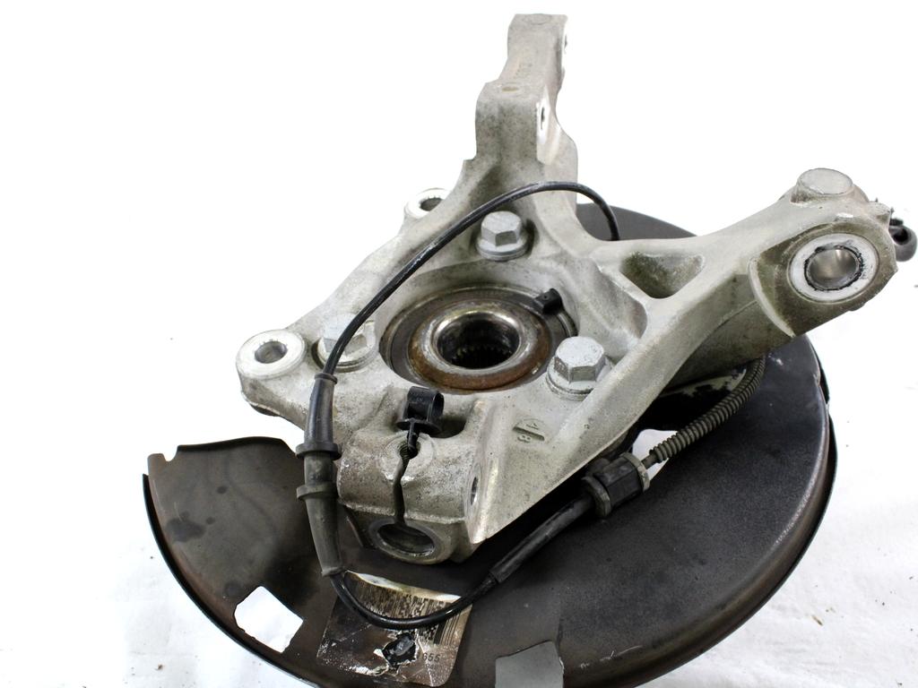 VRTLJIVI LEZAJ DESNO / PESTO KOLESA Z LEZAJEM SPREDAJ OEM N. 13319483 ORIGINAL REZERVNI DEL OPEL ASTRA J P10 5P/3P/SW (2010 - 2015) DIESEL LETNIK 2011