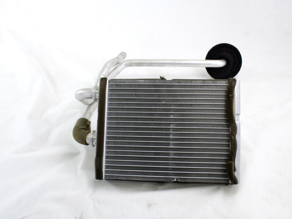 GRELEC RADIATORJA OEM N. 13287939 ORIGINAL REZERVNI DEL OPEL ASTRA J P10 5P/3P/SW (2010 - 2015) DIESEL LETNIK 2011