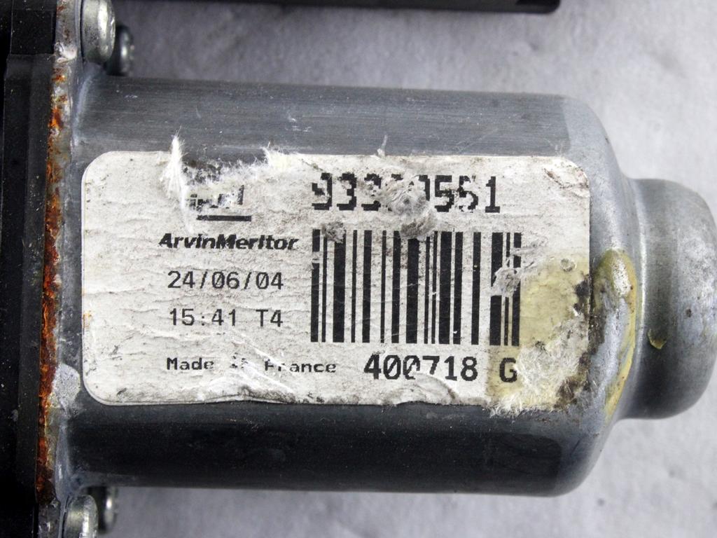 MEHANIZEM DVIGA SPREDNJIH STEKEL  OEM N. 17205 SISTEMA ALZACRISTALLO PORTA ANTERIORE ELETTR ORIGINAL REZERVNI DEL OPEL MERIVA A X03 (2003 - 2006) DIESEL LETNIK 2004