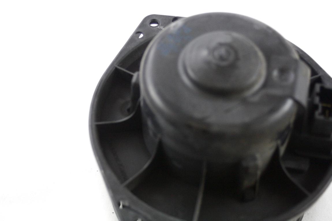 VENTILATOR  KABINE  OEM N. 9208255 ORIGINAL REZERVNI DEL OPEL AGILA A H00 (2000 - 2008) BENZINA LETNIK 2007