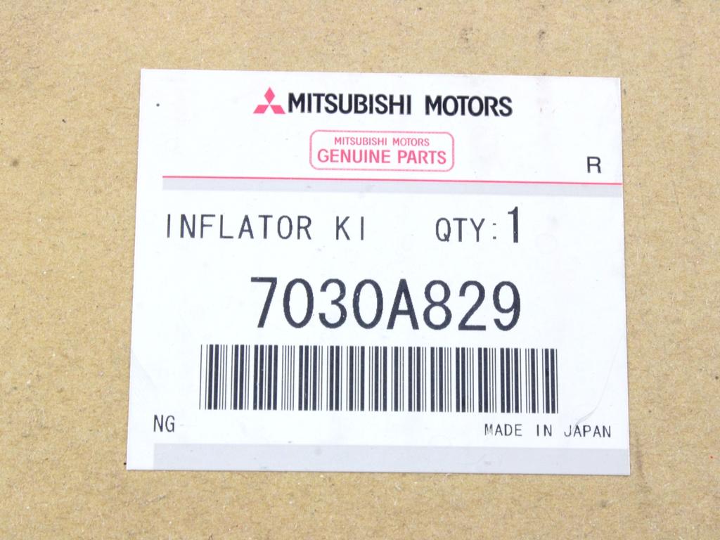 AIRBAG VOLAN OEM N. 7030A829 ORIGINAL REZERVNI DEL MITSUBISHI PAJERO SPORT K7 K9 (11/1998 - 2008) DIESEL LETNIK 2004