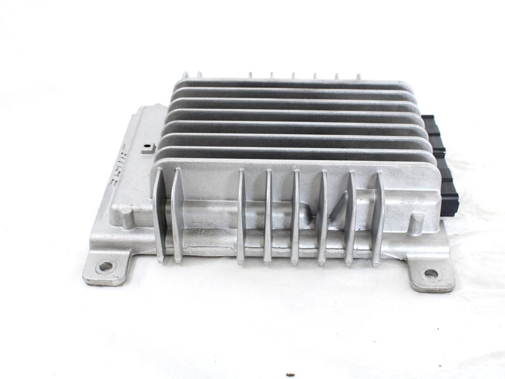 OJACEVALEC AVDIO/RADIO ENOTA  OEM N. 28061-1CA0A ORIGINAL REZERVNI DEL INFINITI QX70 S51 (2013-2017)DIESEL LETNIK 2015