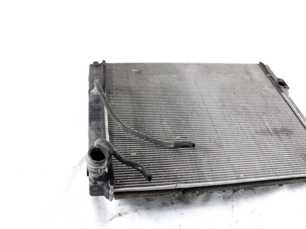 RADIATOR VODE OEM N. 214601BY0A ORIGINAL REZERVNI DEL INFINITI QX70 S51 (2013-2017)DIESEL LETNIK 2015