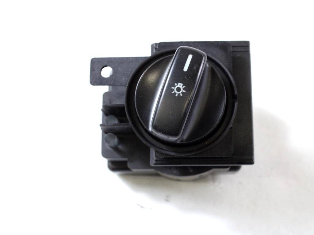 GLAVNO STIKALO LUCI OEM N. 1695452804 ORIGINAL REZERVNI DEL MERCEDES CLASSE B W245 T245 5P (2005 - 2011) DIESEL LETNIK 2008