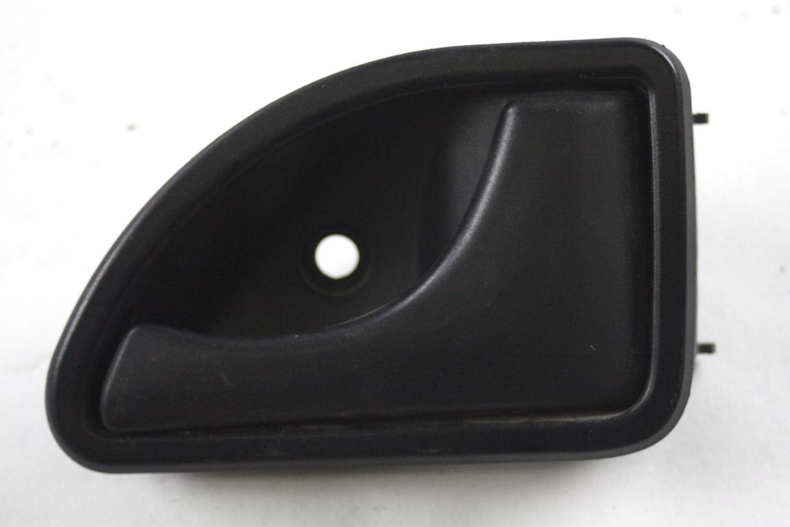 NOTRANJA KLJUKA  OEM N. 8200247803 ORIGINAL REZERVNI DEL RENAULT KANGOO KC0/1 MK1 R (2003-2008) DIESEL LETNIK 2007