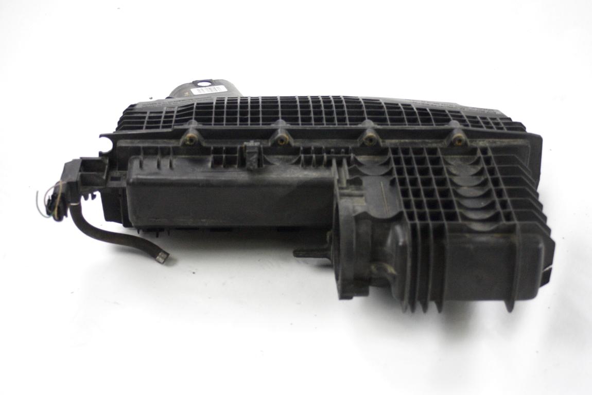 FILTAR ZRAKA OEM N. 8200298161 ORIGINAL REZERVNI DEL RENAULT KANGOO KC0/1 MK1 R (2003-2008) DIESEL LETNIK 2007