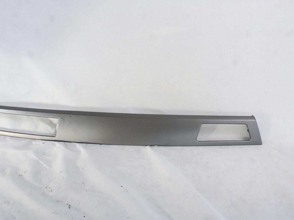 NOTRANJE OKRASNE LETVE  OEM N. 7132845 ORIGINAL REZERVNI DEL BMW SERIE 3 BER/SW/COUPE/CABRIO E90/E91/E92/E93 (2005 -2009) DIESEL LETNIK 2007