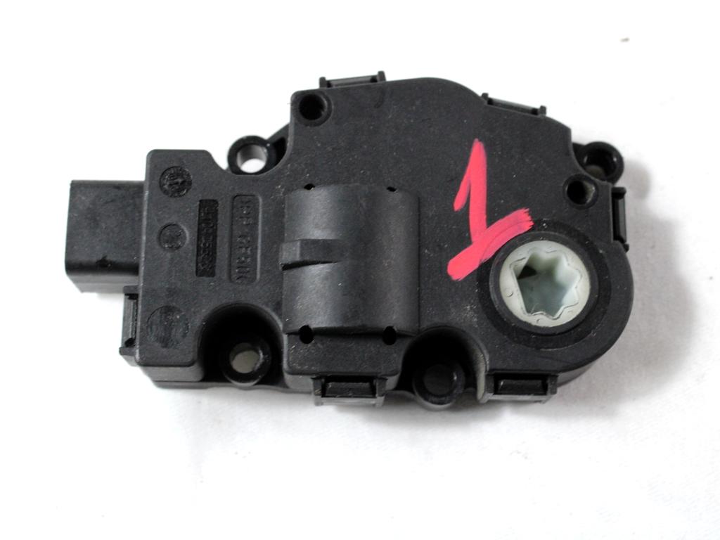 MOTORCEK OGREVANJA OEM N. CZ113930-0711 ORIGINAL REZERVNI DEL BMW SERIE 3 BER/SW/COUPE/CABRIO E90/E91/E92/E93 (2005 -2009) DIESEL LETNIK 2007