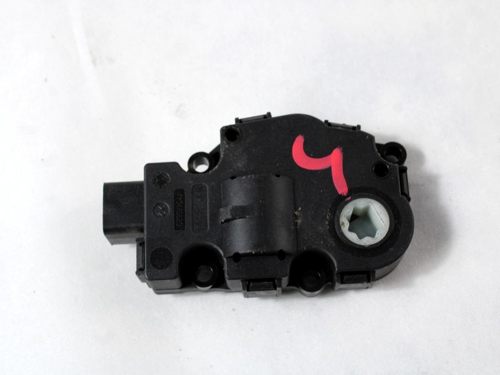 MOTORCEK OGREVANJA OEM N. CZ113930-0711 ORIGINAL REZERVNI DEL BMW SERIE 3 BER/SW/COUPE/CABRIO E90/E91/E92/E93 (2005 -2009) DIESEL LETNIK 2007