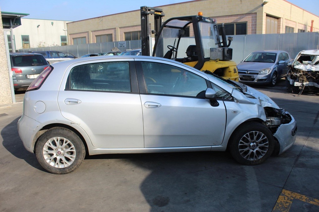 FIAT PUNTO EVO 1.2 B 51KW 5M 5P (2011) RICAMBI IN MAGAZZINO