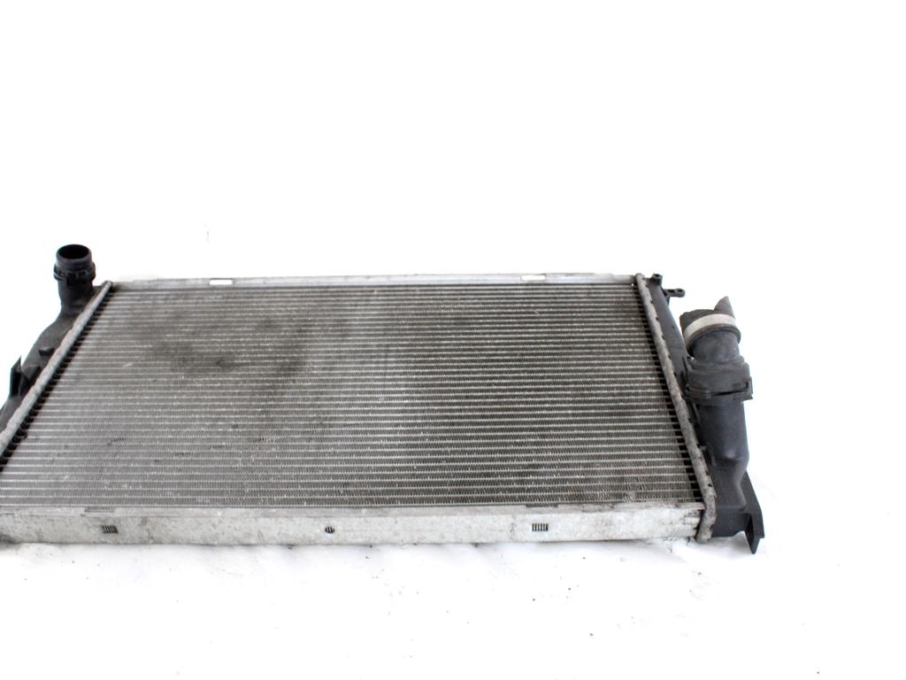 RADIATOR VODE OEM N. 7797451 ORIGINAL REZERVNI DEL BMW SERIE 3 BER/SW/COUPE/CABRIO E90/E91/E92/E93 (2005 -2009) DIESEL LETNIK 2007