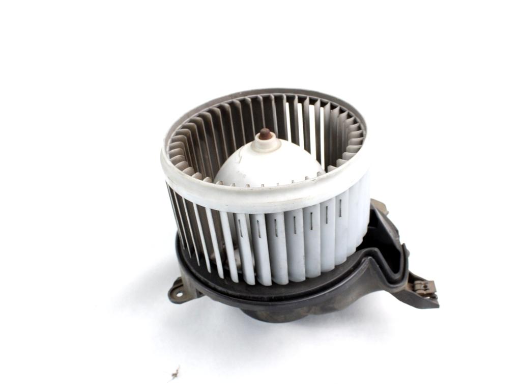 VENTILATOR  KABINE  OEM N. 77364956 ORIGINAL REZERVNI DEL FIAT PUNTO EVO 199 (2009 - 2012)  DIESEL LETNIK 2009