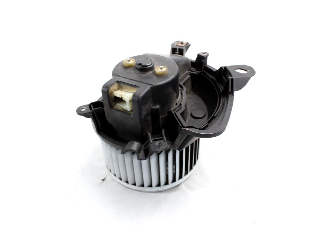 VENTILATOR  KABINE  OEM N. 77364956 ORIGINAL REZERVNI DEL FIAT PUNTO EVO 199 (2009 - 2012)  DIESEL LETNIK 2009