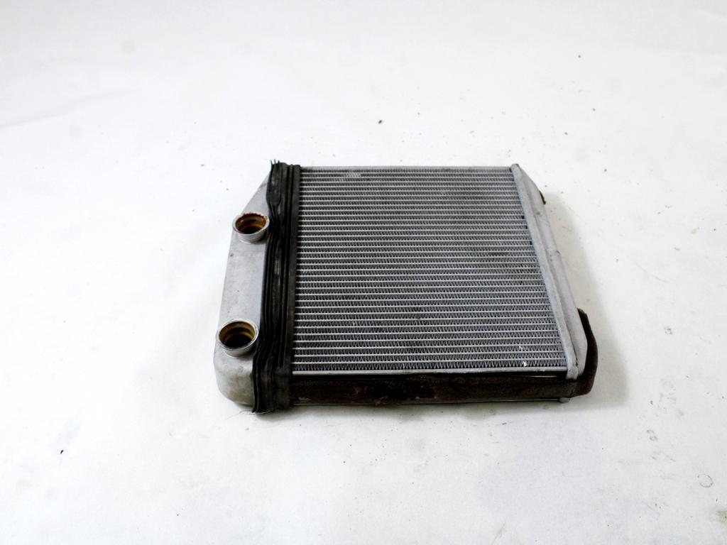 GRELEC RADIATORJA OEM N. 77365032 ORIGINAL REZERVNI DEL FIAT PUNTO EVO 199 (2009 - 2012)  DIESEL LETNIK 2009