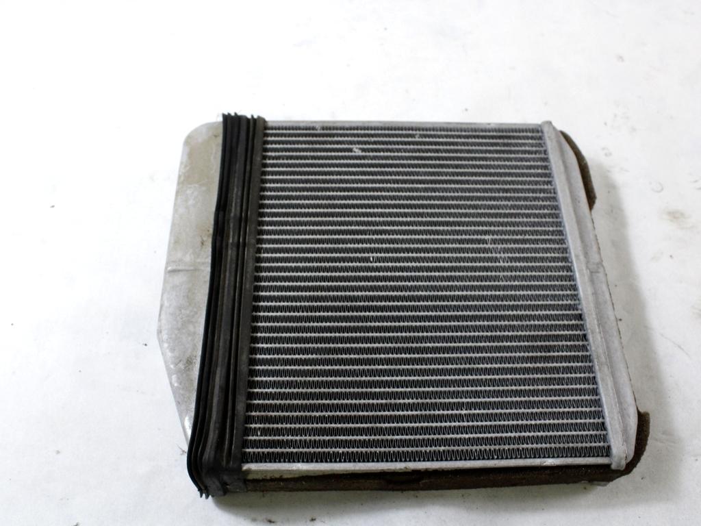 GRELEC RADIATORJA OEM N. 77365032 ORIGINAL REZERVNI DEL FIAT PUNTO EVO 199 (2009 - 2012)  DIESEL LETNIK 2009