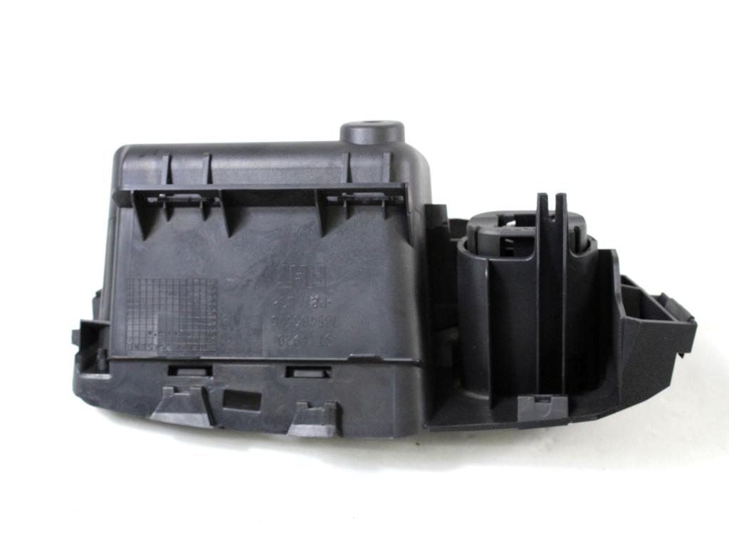 MONTA?NI DELI /  ARMATURNE PLOSCE SPODNJI OEM N. 735486546 ORIGINAL REZERVNI DEL FIAT PUNTO EVO 199 (2009 - 2012)  DIESEL LETNIK 2009