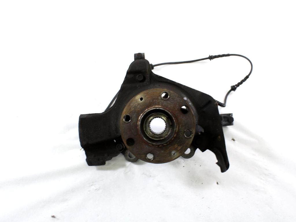 VRTLJIVI LEZAJ DESNO / PESTO KOLESA Z LEZAJEM SPREDAJ OEM N. 51776377 ORIGINAL REZERVNI DEL FIAT PUNTO EVO 199 (2009 - 2012)  DIESEL LETNIK 2009