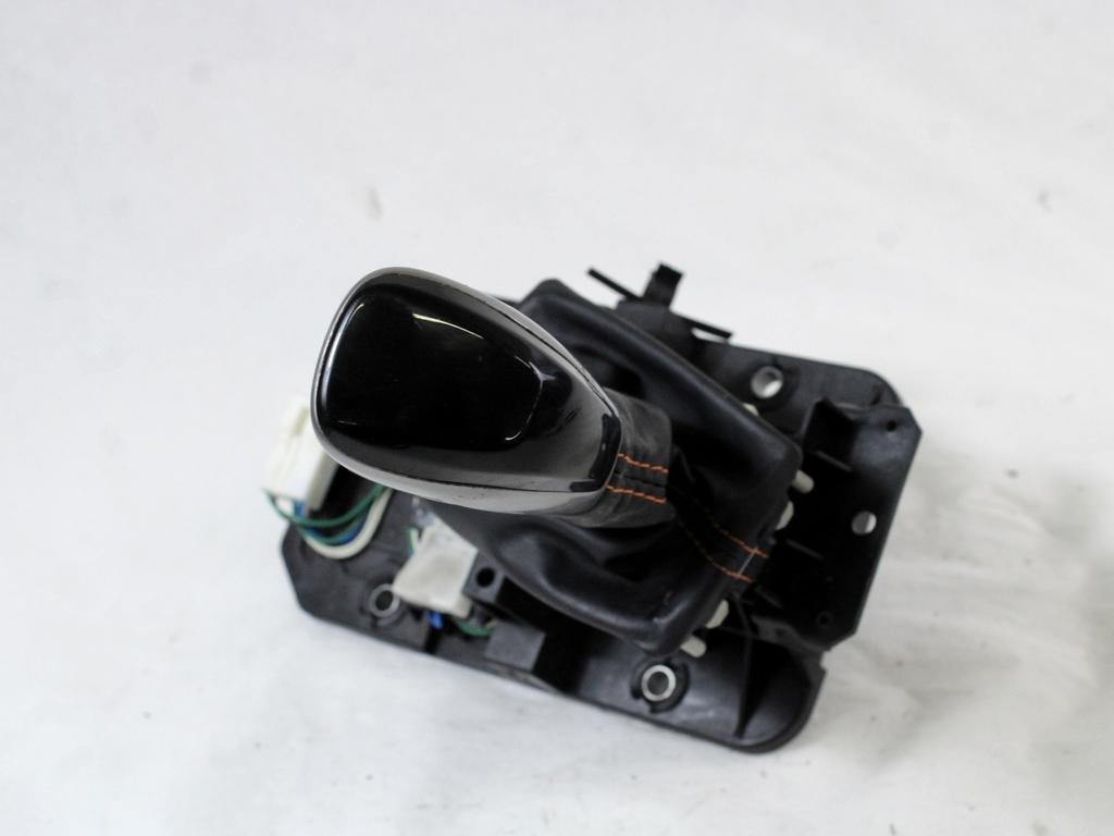 ROCICA MENJALNIKA  OEM N. 35111FL000 ORIGINAL REZERVNI DEL SUBARU XV MK2 GT (DAL 2017)BENZINA LETNIK 2018