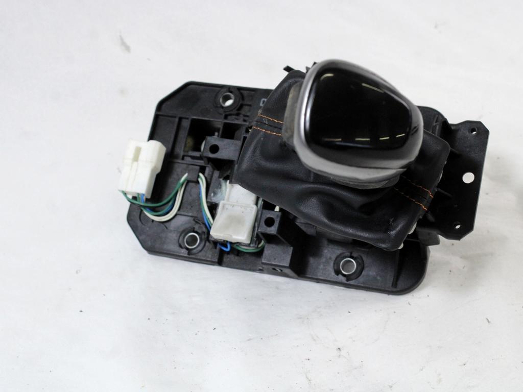 ROCICA MENJALNIKA  OEM N. 35111FL000 ORIGINAL REZERVNI DEL SUBARU XV MK2 GT (DAL 2017)BENZINA LETNIK 2018