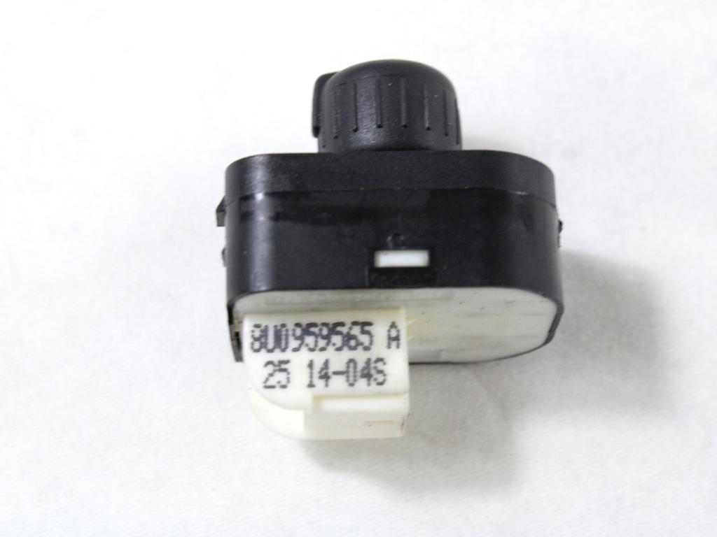 STIKALA ELEKTRICNIH OGLEDAL  OEM N. 8U0959565A ORIGINAL REZERVNI DEL AUDI Q3 8U (2011 - 2014)DIESEL LETNIK 2014