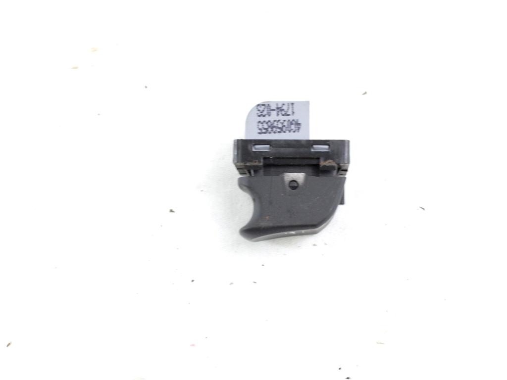 ZADNJE STIKALO OEM N. 4G0959855 ORIGINAL REZERVNI DEL AUDI Q3 8U (2011 - 2014)DIESEL LETNIK 2014