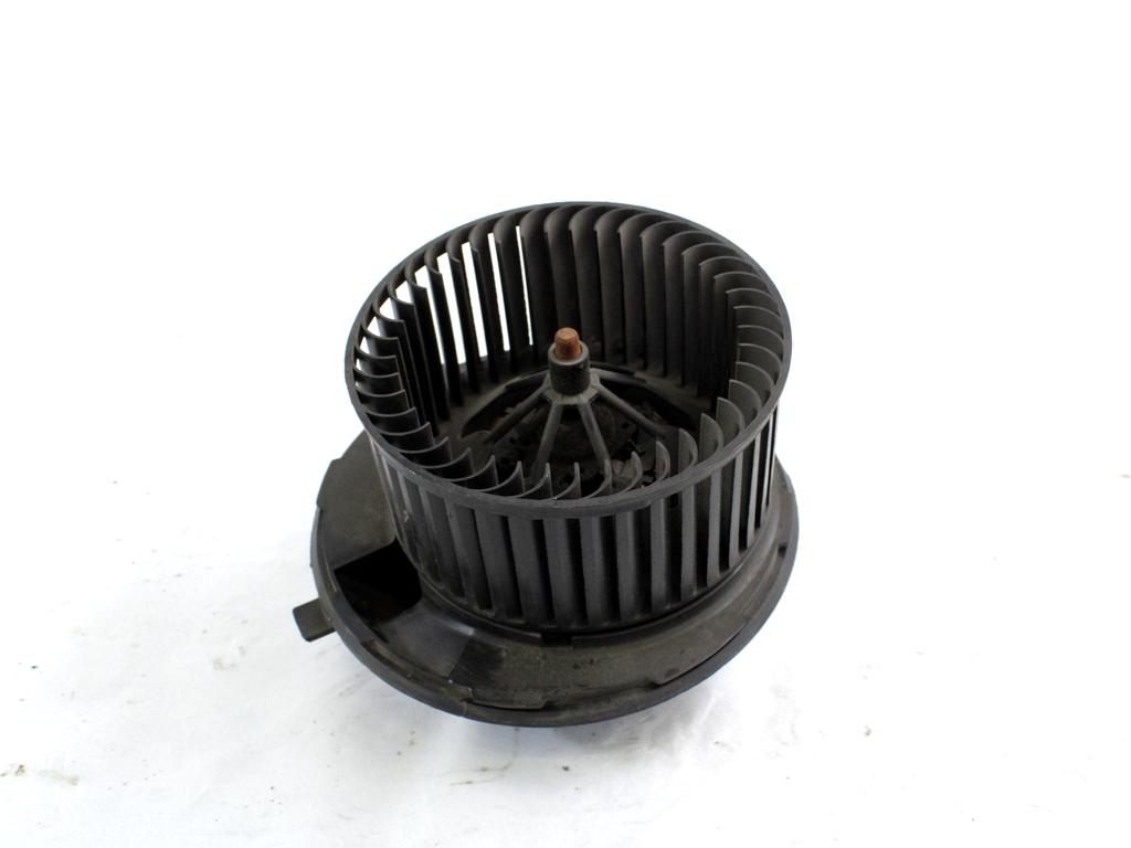 VENTILATOR  KABINE  OEM N. 1K1819015E ORIGINAL REZERVNI DEL AUDI Q3 8U (2011 - 2014)DIESEL LETNIK 2014