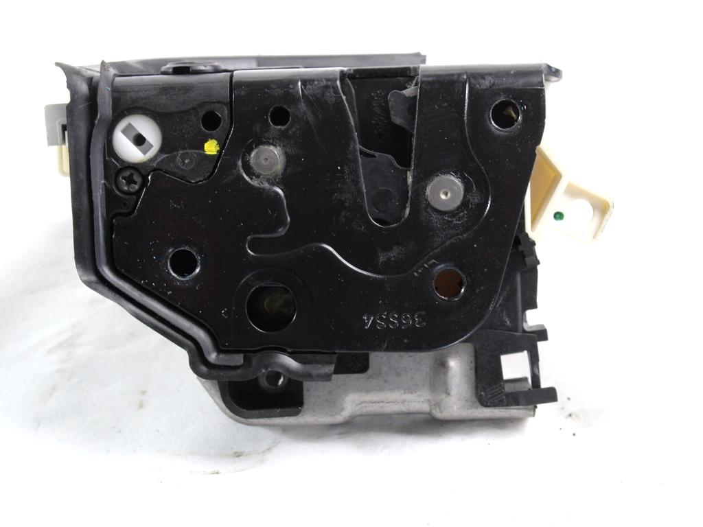 CENTRALNA KLJUCAVNICA ZADJIH LEVIH VRAT OEM N. 8K0839015E ORIGINAL REZERVNI DEL AUDI Q3 8U (2011 - 2014)DIESEL LETNIK 2014