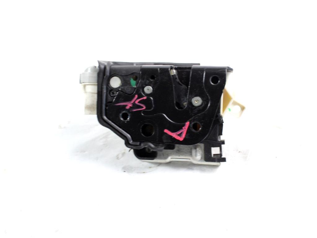 CENTRALNO ZAKLEPANJE PREDNIH LEVIH VRAT OEM N. 8J1837015D ORIGINAL REZERVNI DEL AUDI Q3 8U (2011 - 2014)DIESEL LETNIK 2014