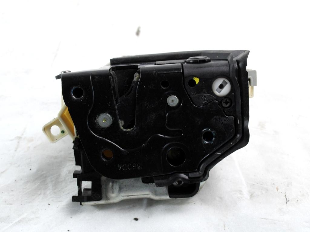 CENTRALNO ZAKLEPANJE ZADNJIH DESNIH VRAT OEM N. 8K0839016E ORIGINAL REZERVNI DEL AUDI Q3 8U (2011 - 2014)DIESEL LETNIK 2014