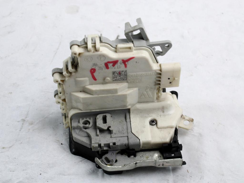 CENTRALNO ZAKLEPANJE ZADNJIH DESNIH VRAT OEM N. 8K0839016E ORIGINAL REZERVNI DEL AUDI Q3 8U (2011 - 2014)DIESEL LETNIK 2014