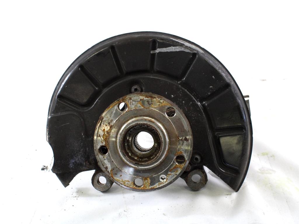 VRTLJIVI LEZAJ DESNO / PESTO KOLESA Z LEZAJEM SPREDAJ OEM N. 1K0407256AA ORIGINAL REZERVNI DEL AUDI Q3 8U (2011 - 2014)DIESEL LETNIK 2014