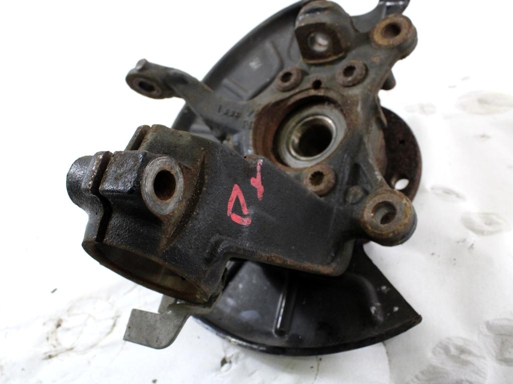 VRTLJIVI LEZAJ DESNO / PESTO KOLESA Z LEZAJEM SPREDAJ OEM N. 1K0407256AA ORIGINAL REZERVNI DEL AUDI Q3 8U (2011 - 2014)DIESEL LETNIK 2014