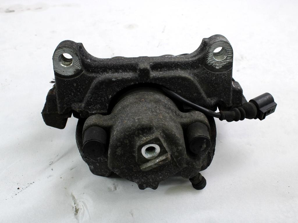 SPREDNJE LEVE ZAVORNE CELJUSTI  OEM N. 5N0615123 ORIGINAL REZERVNI DEL AUDI Q3 8U (2011 - 2014)DIESEL LETNIK 2014