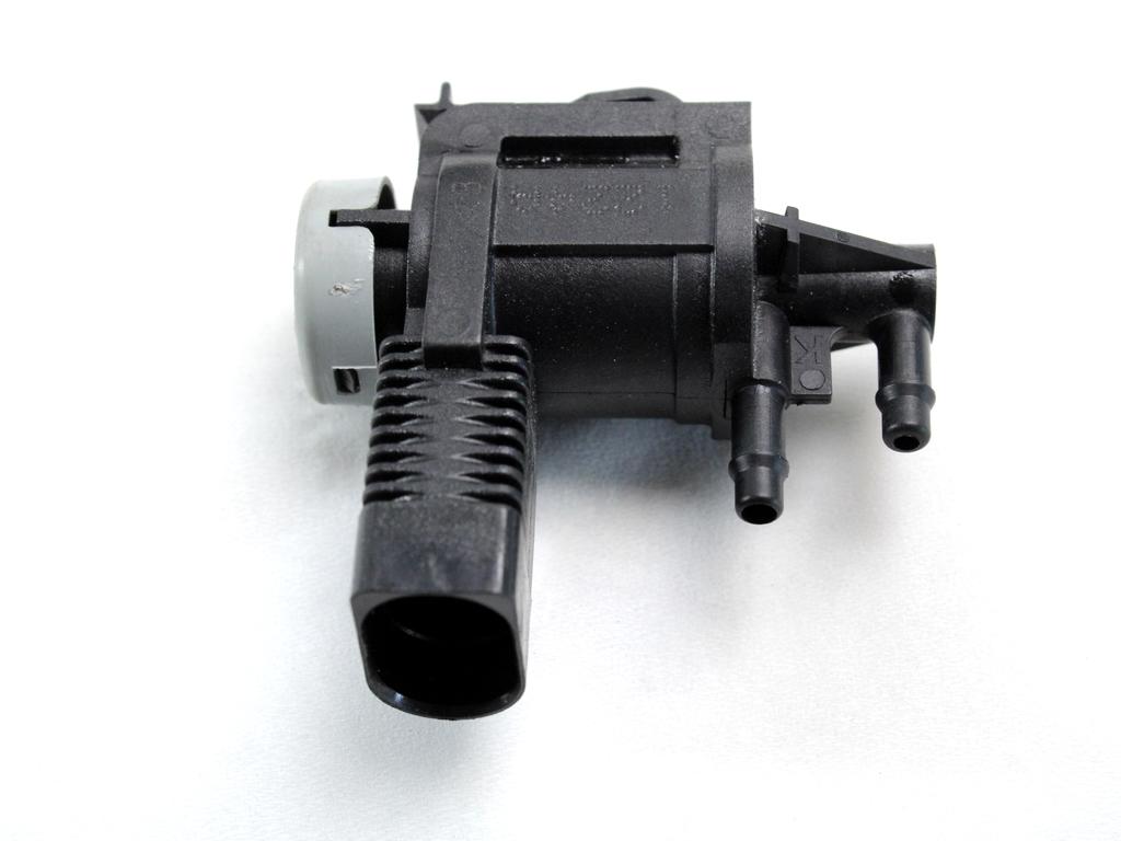 ELEKTROVENTIL  OEM N. 1K0906283A ORIGINAL REZERVNI DEL AUDI Q3 8U (2011 - 2014)DIESEL LETNIK 2014