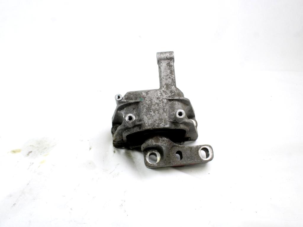 NOSILCI MOTORJA/DRUGO OEM N. 5N0199262F ORIGINAL REZERVNI DEL AUDI Q3 8U (2011 - 2014)DIESEL LETNIK 2014