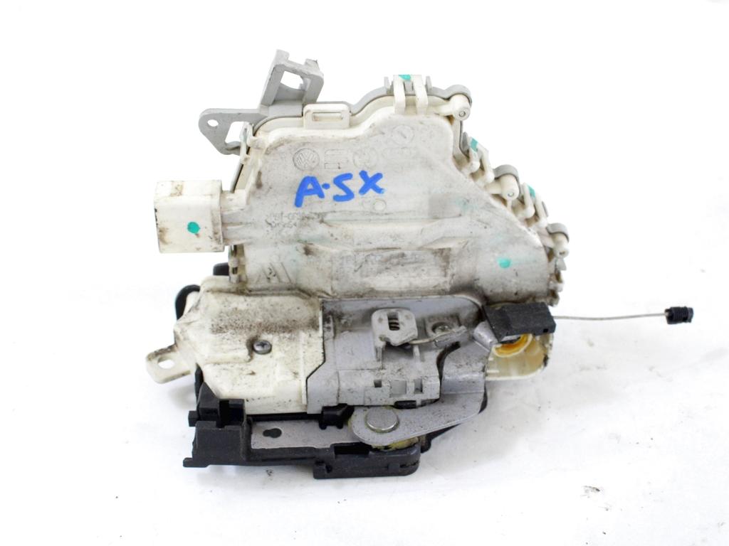 CENTRALNO ZAKLEPANJE PREDNIH LEVIH VRAT OEM N. 1P1837015B ORIGINAL REZERVNI DEL SEAT LEON 1P1 MK2 (2005 - 2012) DIESEL LETNIK 2011