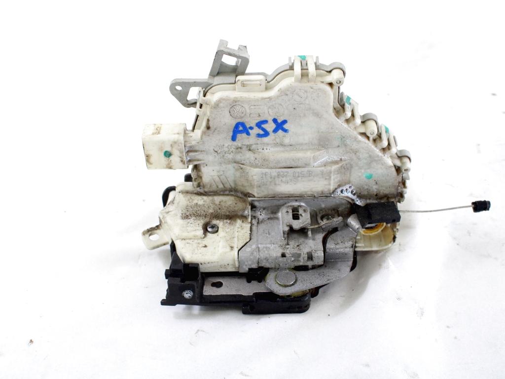 CENTRALNO ZAKLEPANJE PREDNIH LEVIH VRAT OEM N. 1P1837015B ORIGINAL REZERVNI DEL SEAT LEON 1P1 MK2 (2005 - 2012) DIESEL LETNIK 2011