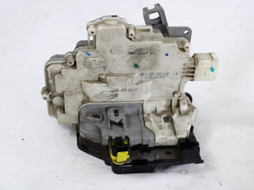 CENTRALNO ZAKLEPANJE ZADNJIH DESNIH VRAT OEM N. 1P0839016 ORIGINAL REZERVNI DEL SEAT LEON 1P1 MK2 (2005 - 2012) DIESEL LETNIK 2011