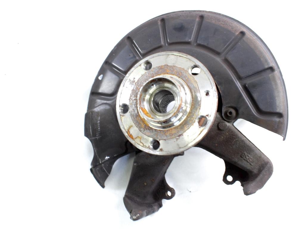 VRTLJIVI LEZAJ DESNO / PESTO KOLESA Z LEZAJEM SPREDAJ OEM N. 1K0407256T ORIGINAL REZERVNI DEL SEAT LEON 1P1 MK2 (2005 - 2012) DIESEL LETNIK 2011