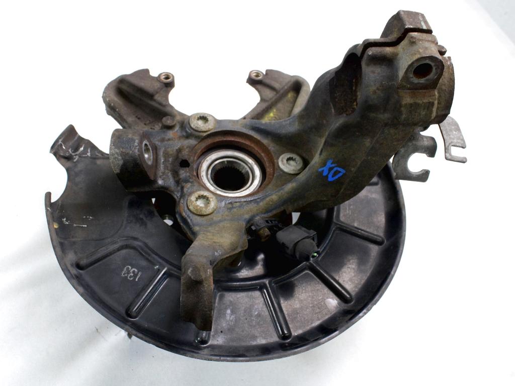 VRTLJIVI LEZAJ DESNO / PESTO KOLESA Z LEZAJEM SPREDAJ OEM N. 1K0407256T ORIGINAL REZERVNI DEL SEAT LEON 1P1 MK2 (2005 - 2012) DIESEL LETNIK 2011