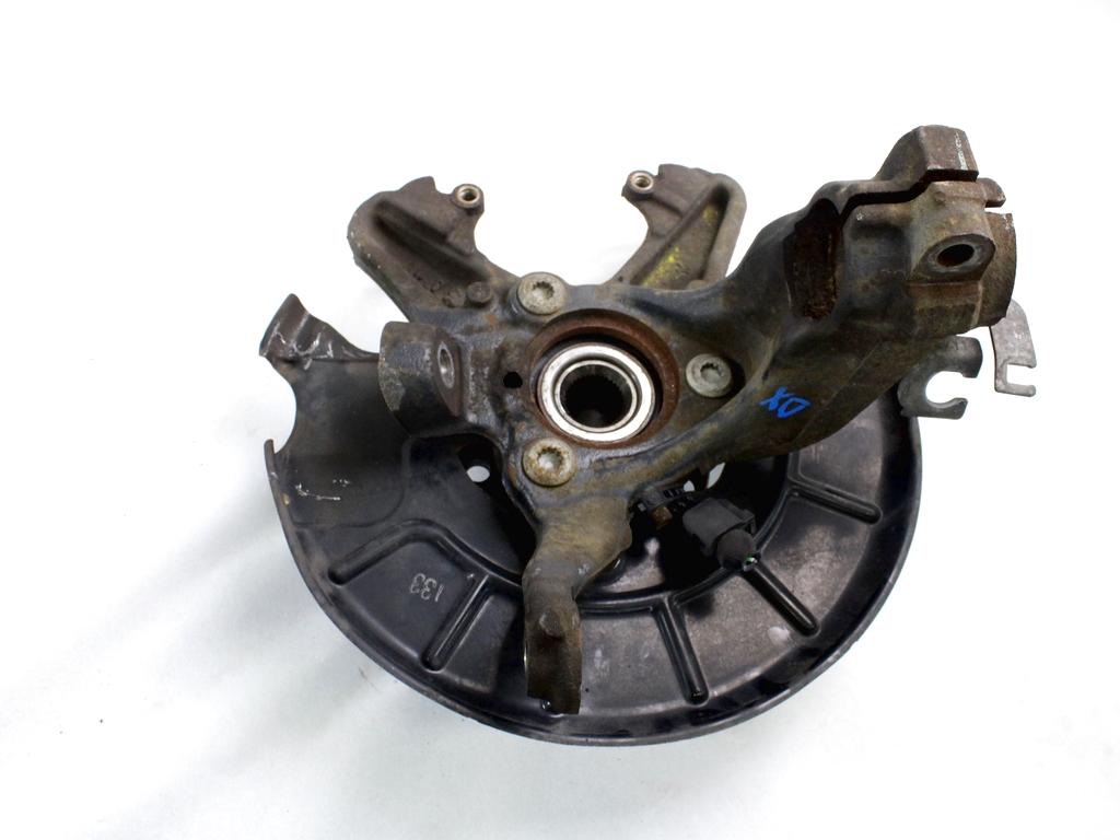 VRTLJIVI LEZAJ DESNO / PESTO KOLESA Z LEZAJEM SPREDAJ OEM N. 1K0407256T ORIGINAL REZERVNI DEL SEAT LEON 1P1 MK2 (2005 - 2012) DIESEL LETNIK 2011