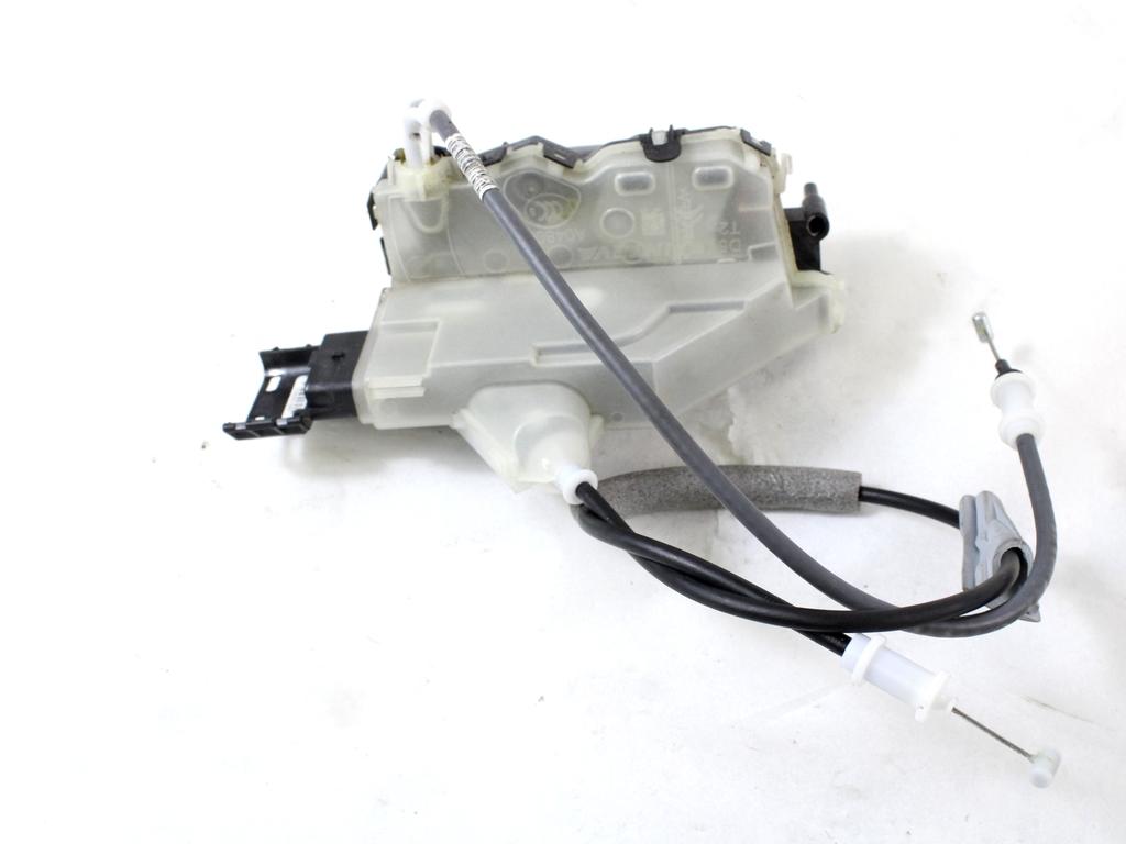 CENTRALNI ZAKLEP SPREDNJIH VRAT  OEM N. 9812398080 ORIGINAL REZERVNI DEL CITROEN C3 SX SY MK3 (DAL 2016) BENZINA LETNIK 2019