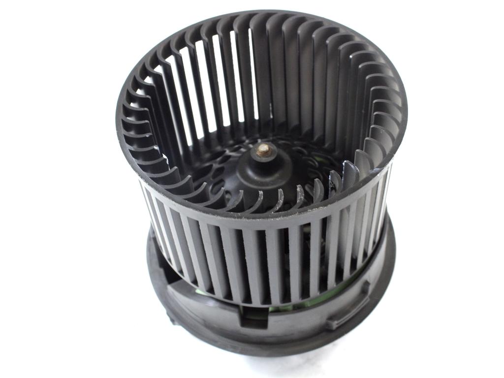 VENTILATOR  KABINE  OEM N. 1608182080 ORIGINAL REZERVNI DEL CITROEN C3 SX SY MK3 (DAL 2016) BENZINA LETNIK 2019