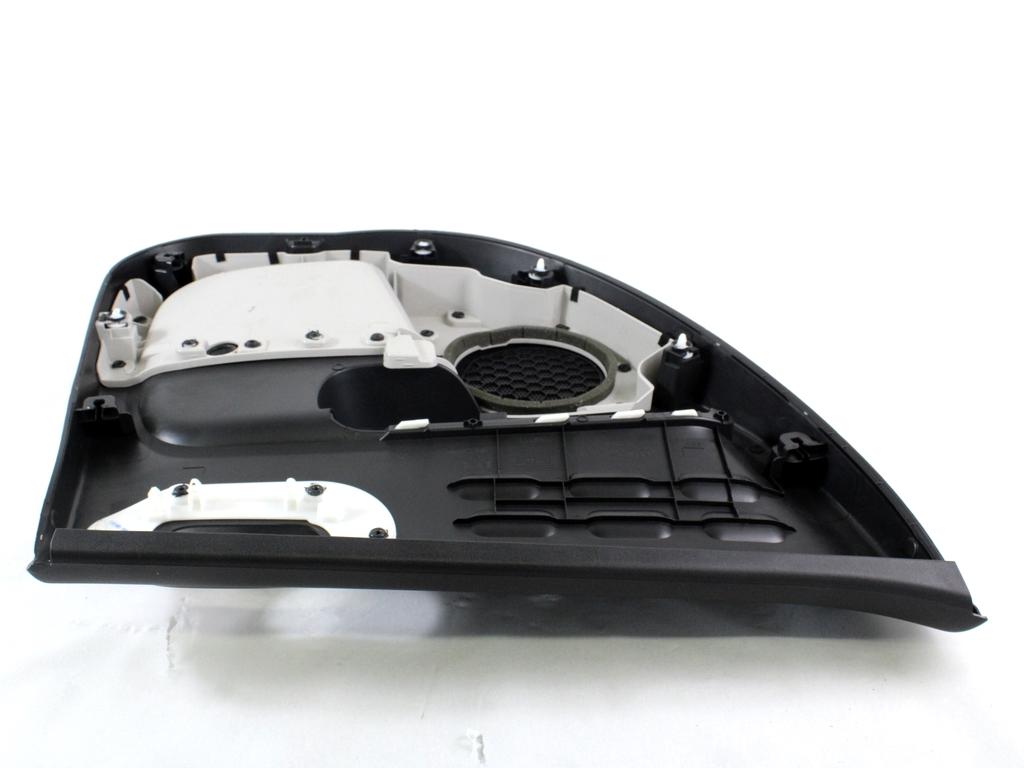 VRATNI PANEL OEM N. PNPDTCTC3MK3BR5P ORIGINAL REZERVNI DEL CITROEN C3 SX SY MK3 (DAL 2016) BENZINA LETNIK 2019