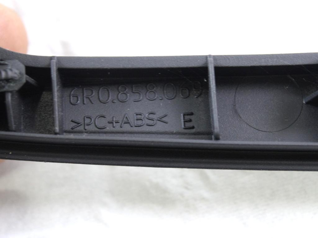 ARMATURNA PLO?CA OEM N. 6R0858069E ORIGINAL REZERVNI DEL VOLKSWAGEN POLO 6R1 6C1 (06/2009 - 02/2014) DIESEL LETNIK 2012